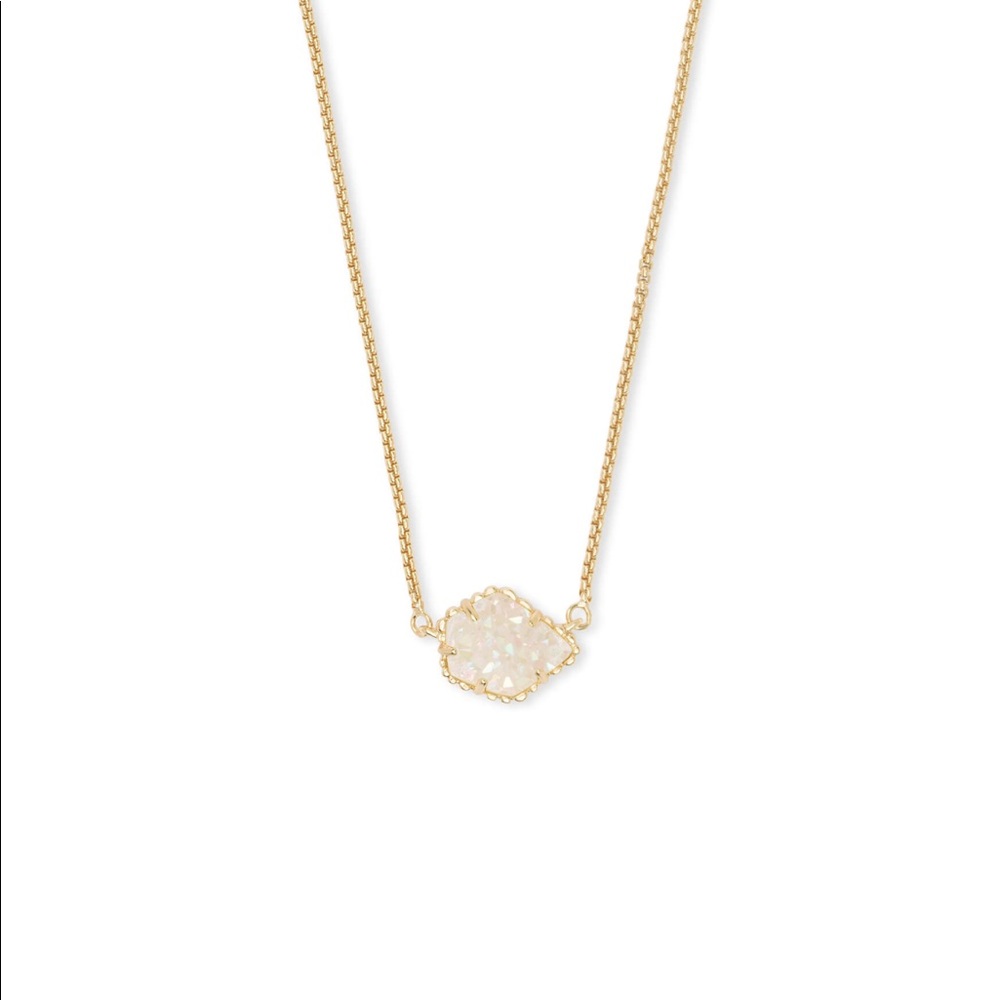 Tess gold pendant necklace Kendra Scott